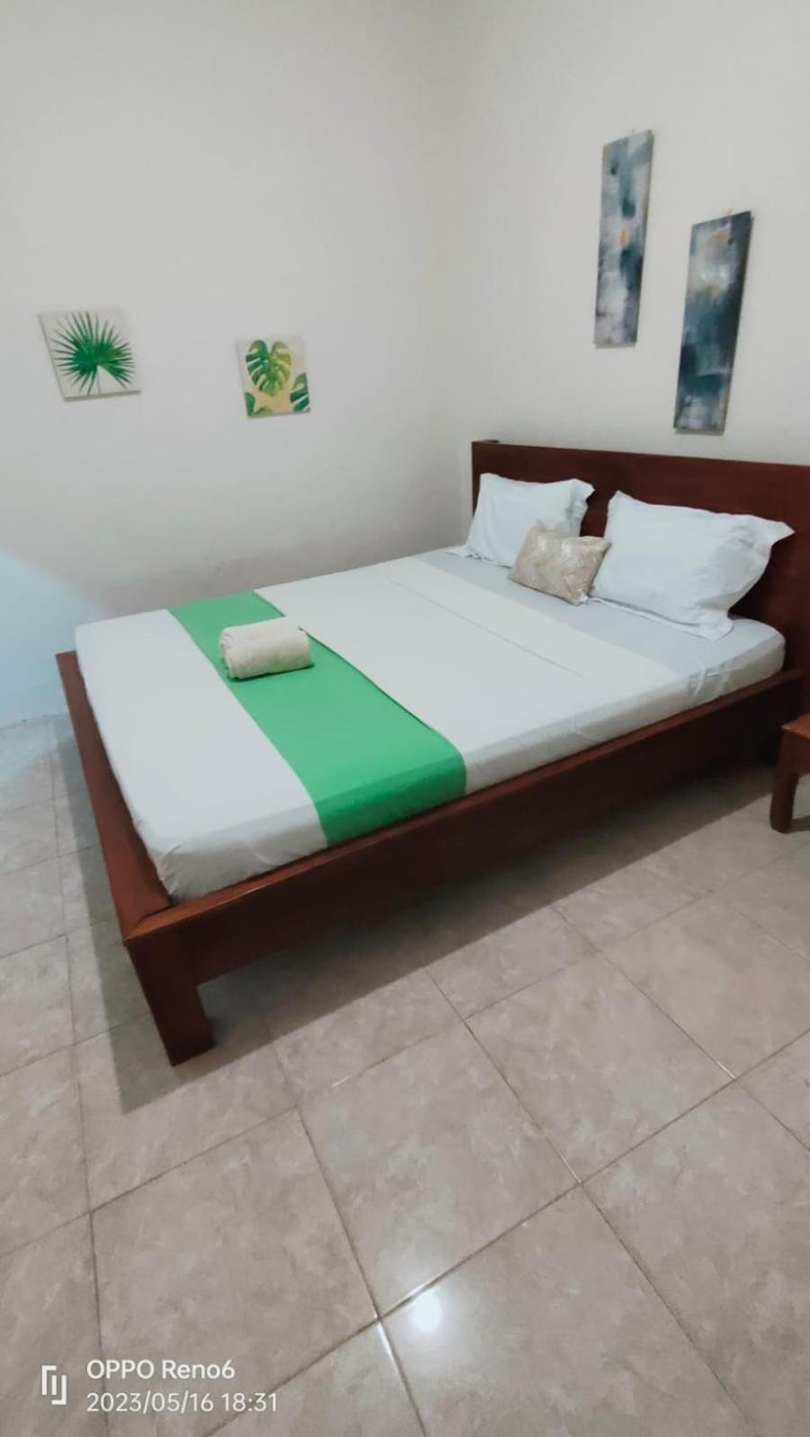 Pineapple Guest House Νησιά Γκίλι Δωμάτιο φωτογραφία