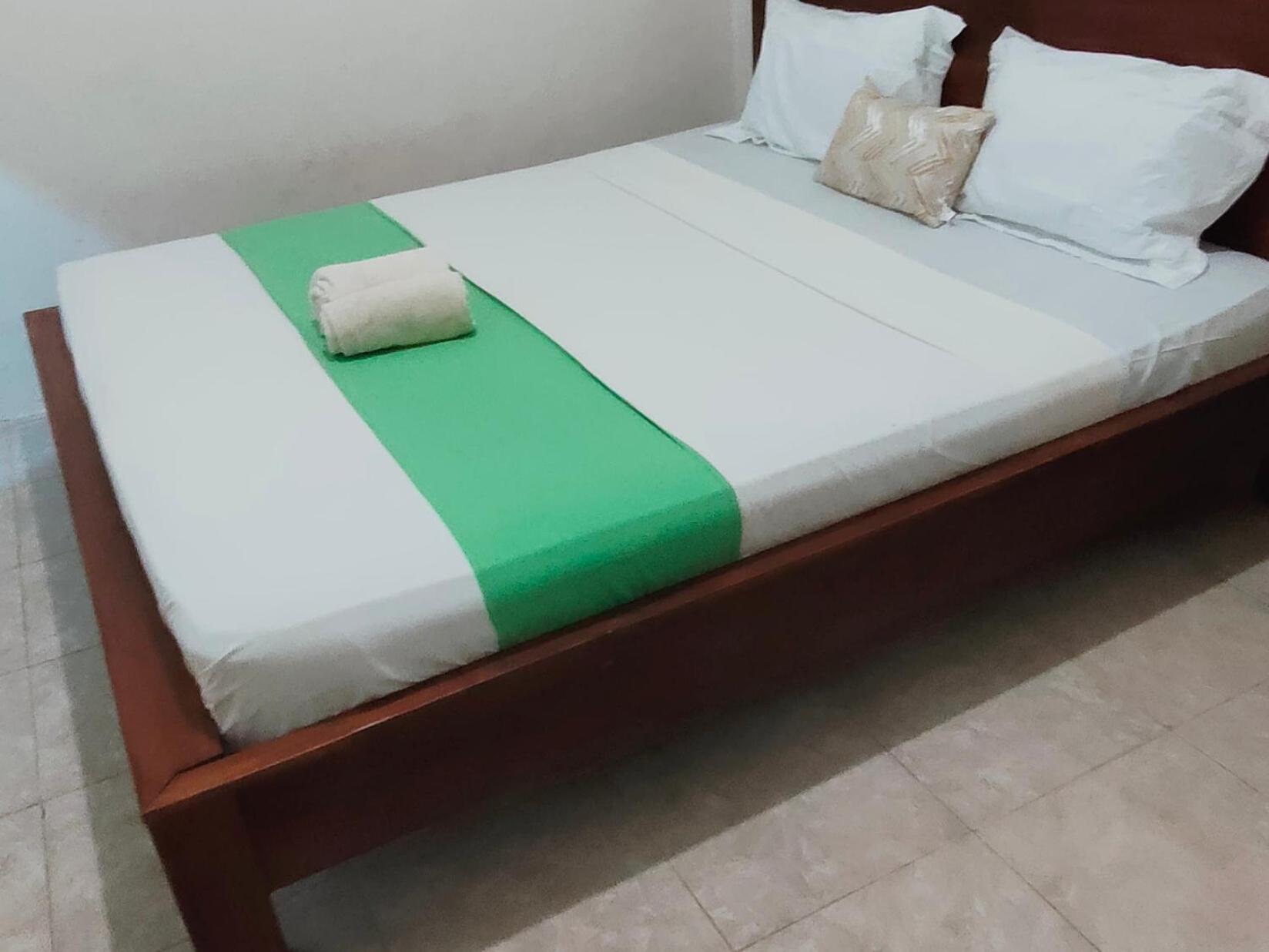 Pineapple Guest House Νησιά Γκίλι Δωμάτιο φωτογραφία